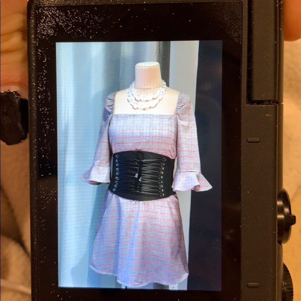 Cute little 3/4 length sleeve dress